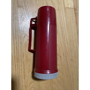 Vintage Thermos King Seeley Brand 16 Ounces Red 22F 722 22A63